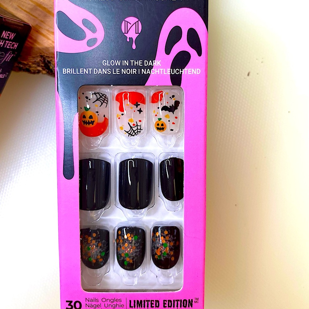 Nails, 🟢Glow in the Dark🟢, Press-On, Halloween, NEW - Picture 2 of 11